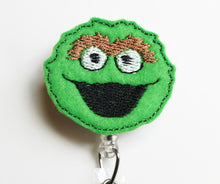 Load image into Gallery viewer, Oscar The Grouch Feltie Retractable ID Badge Reel
