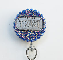 Load image into Gallery viewer, Trust Retractable ID Badge Reel